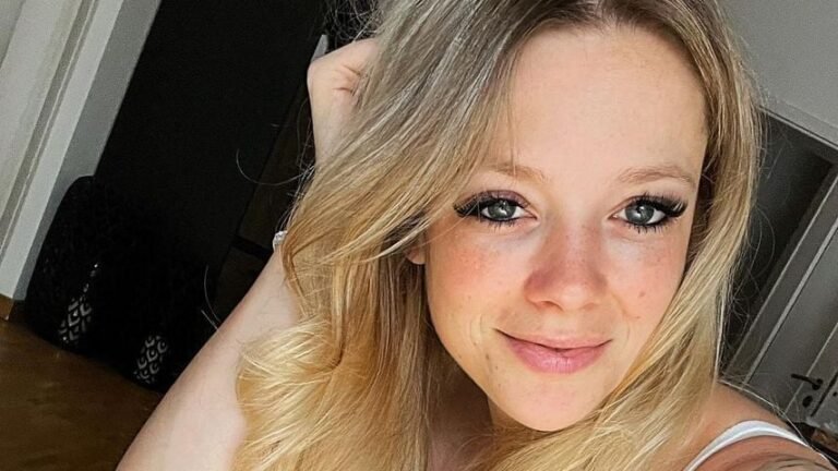 Anne Wünsche Fapello: Die Ikone der Online-Erotik und ihr Weg zum Ruhm